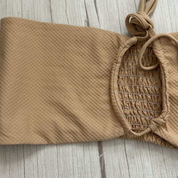 NEW! Stone Fox Swim Meadow Bikini Top - Picture 9 of 14